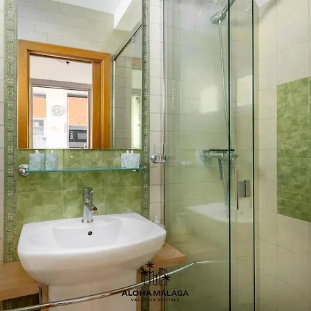 Lucila Beachfront Pedregalejo By Alohamalaga Appartement